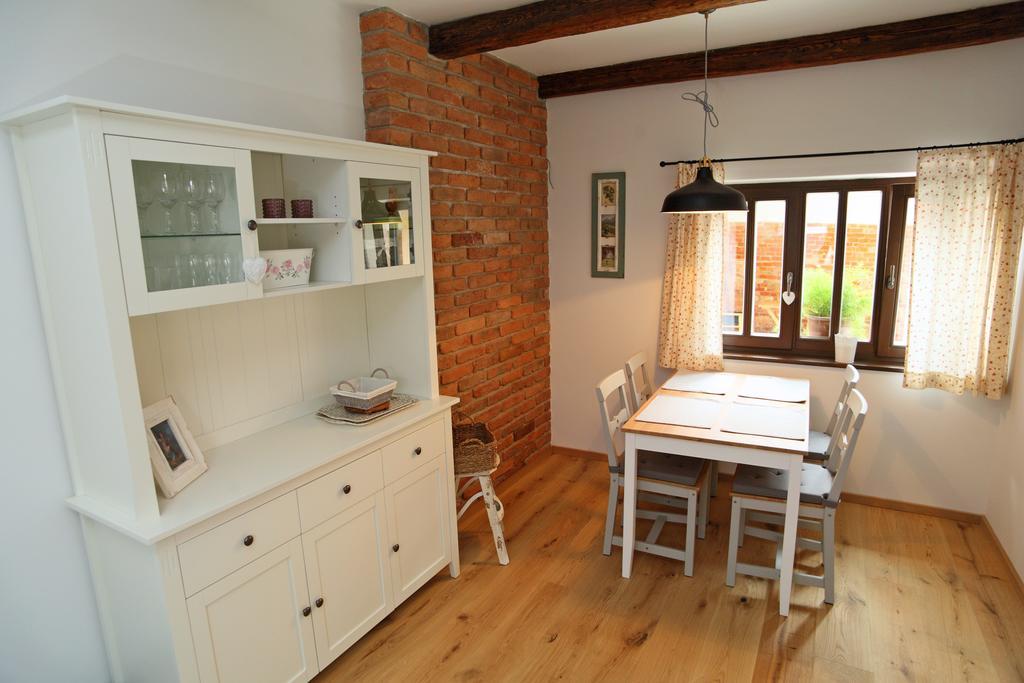Apartment Little House Ptuj Zewnętrze zdjęcie