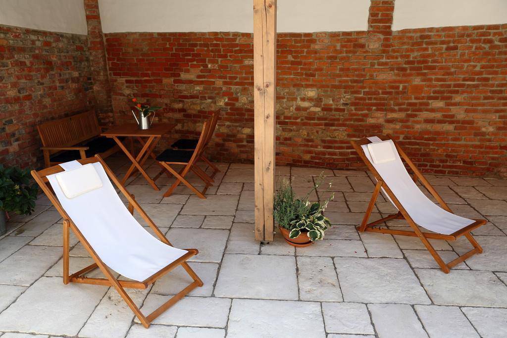 Apartment Little House Ptuj Zewnętrze zdjęcie