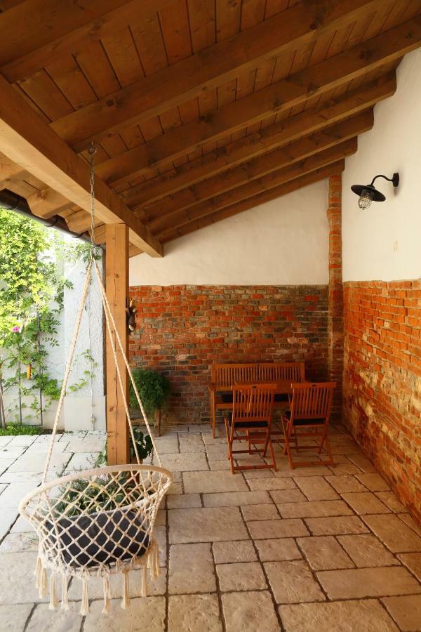 Apartment Little House Ptuj Zewnętrze zdjęcie